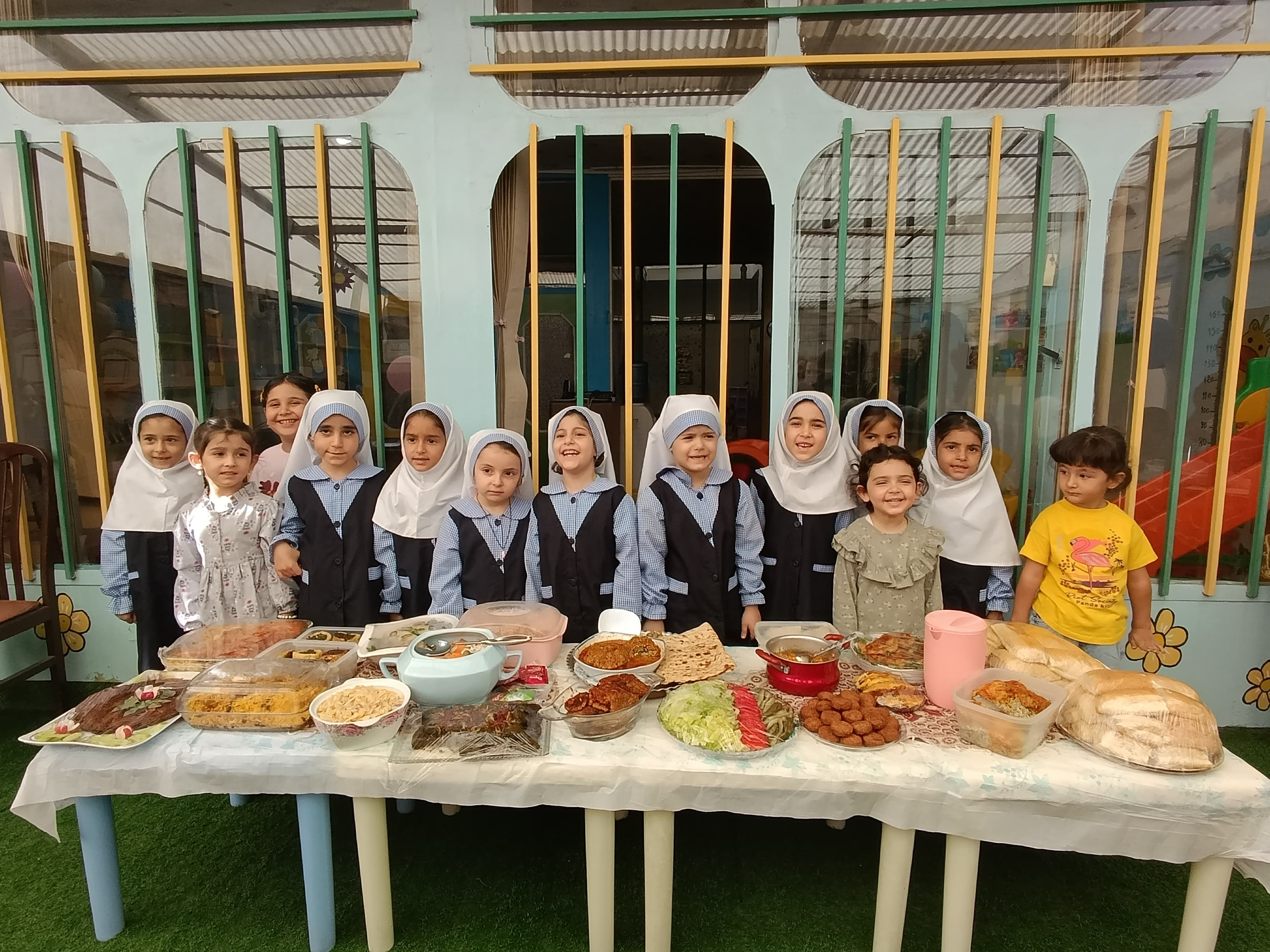 پیش دبستانی مکتب نرگس